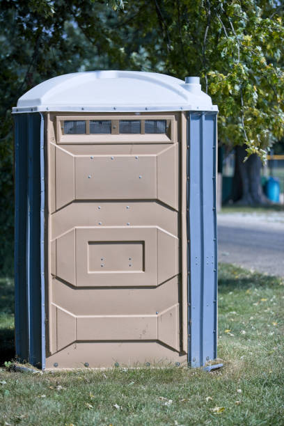 Best Portable restroom trailer rental  in Tumter, WA
